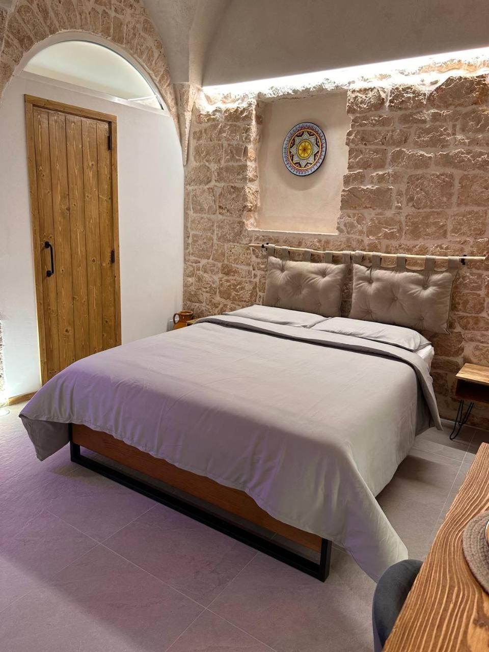 Primus Suite Ceglie Messapica Extérieur photo