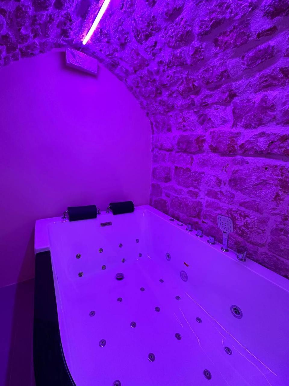 Primus Suite Ceglie Messapica Extérieur photo