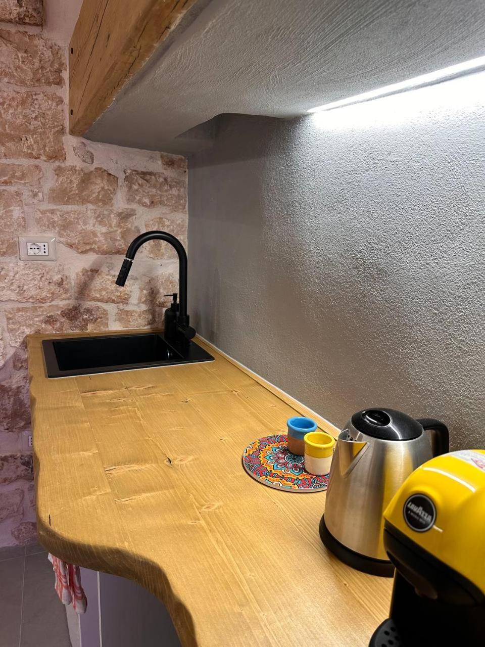 Primus Suite Ceglie Messapica Extérieur photo