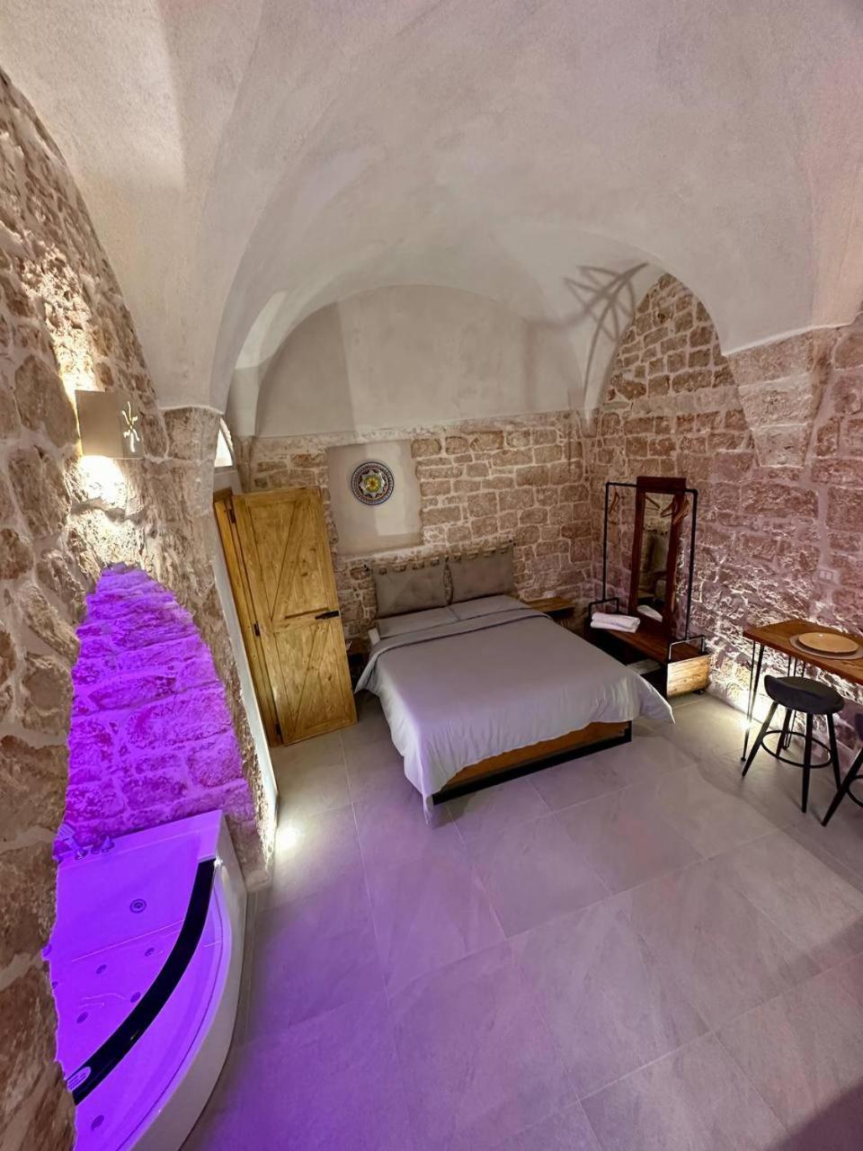 Primus Suite Ceglie Messapica Extérieur photo