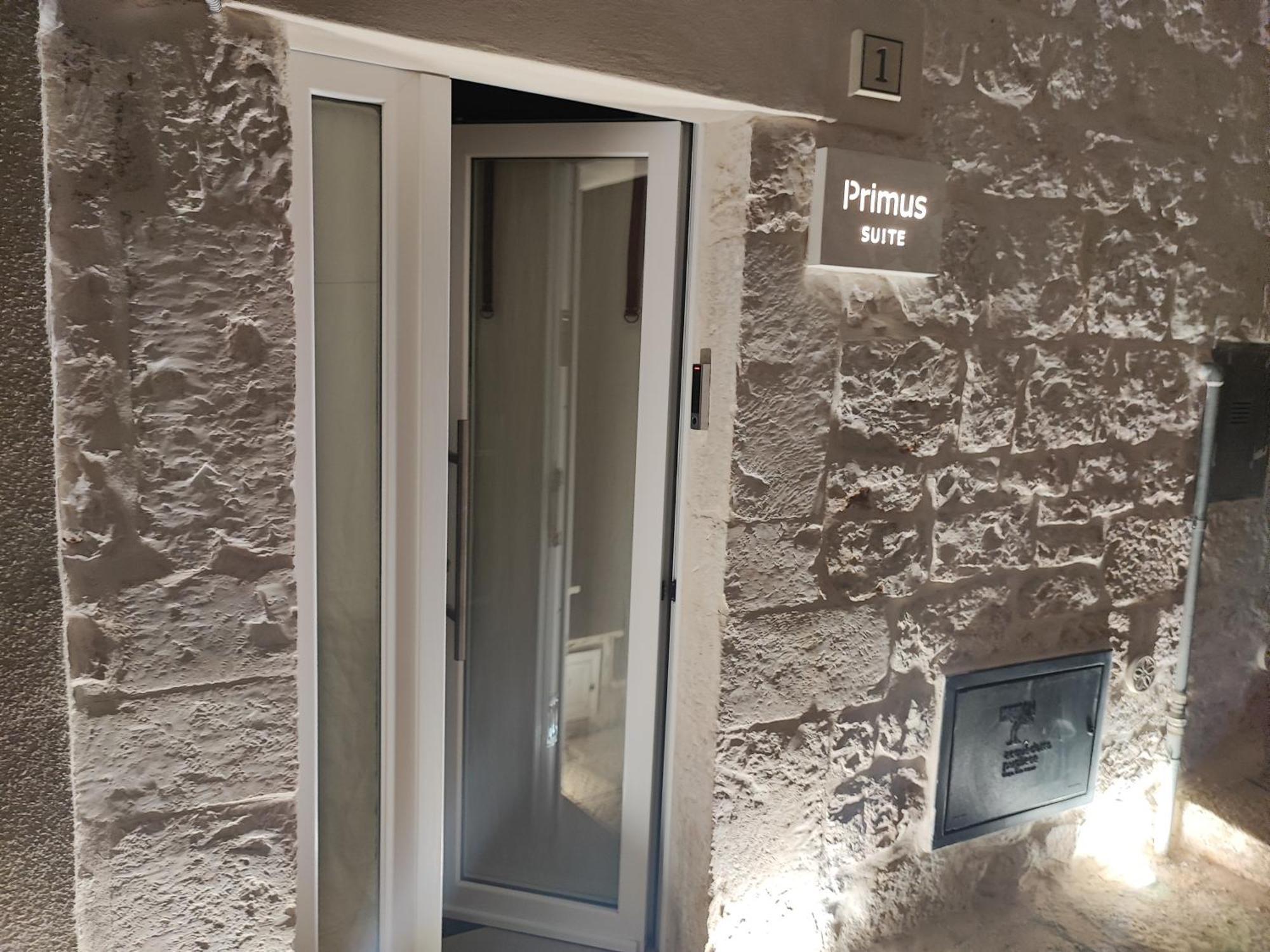 Primus Suite Ceglie Messapica Extérieur photo